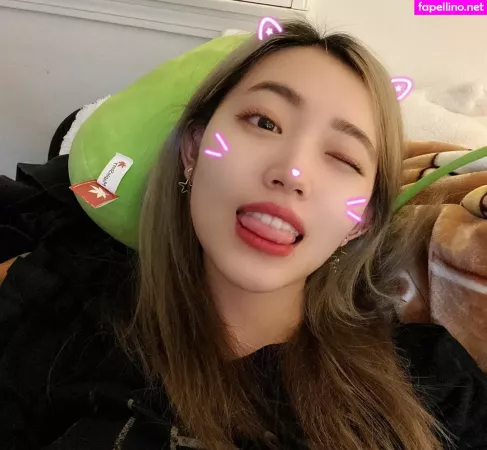 Yoojin OnlyFans Thumbnail #bLEQdzxN5l