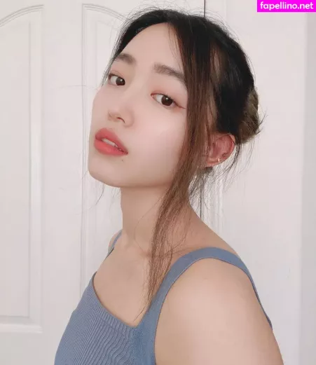 Yoojin OnlyFans Thumbnail #kgi8QJIUkq