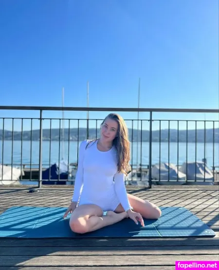 Yoolyyo 1 OnlyFans Thumbnail #L48DPppxdT