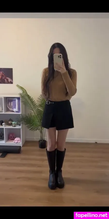 Yoona French Streamer OnlyFans Thumbnail #vPkBVE9pS9
