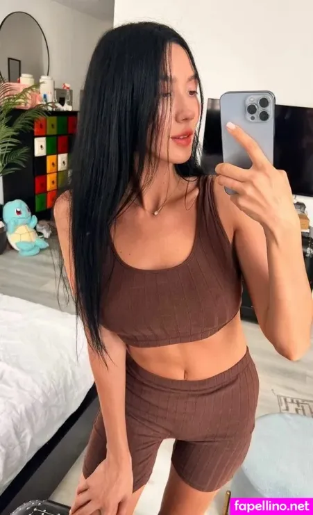 Yoonaleecake OnlyFans Thumbnail #8gqgFBMcya