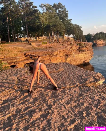 Yorgoddess OnlyFans Thumbnail #InXCOK0se7