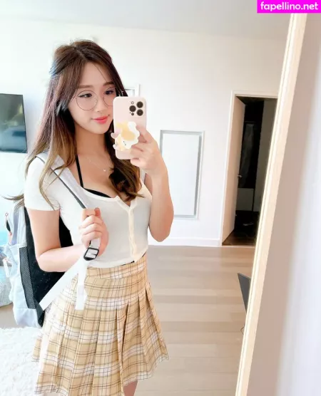 Yougelly OnlyFans Thumbnail #0NZUJkmyW8