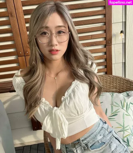 Yougelly OnlyFans Thumbnail #WPP4iScelQ