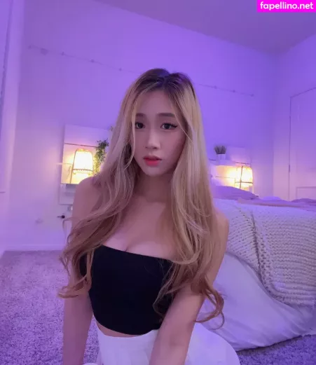 Yougelly OnlyFans Thumbnail #kiLy5vWnOh