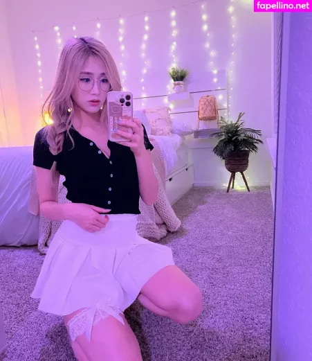 Yougelly OnlyFans Thumbnail #ooQqg5esOl