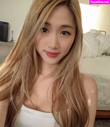 Yougelly OnlyFans Thumbnail #tJqbFGj2RU