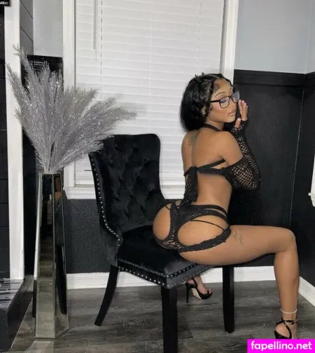Youlovejuu OnlyFans Thumbnail #sz0Y2tBiKD