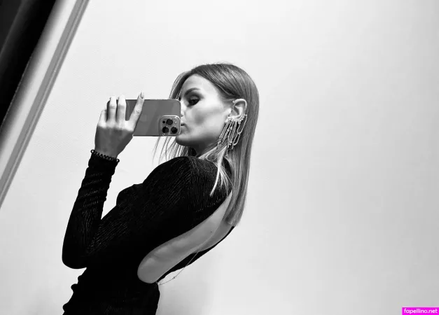 Youneedme666 OnlyFans Thumbnail #cvhJ5FaQ4h