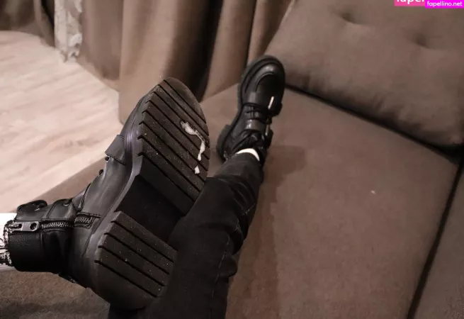 Young Goddess OnlyFans Thumbnail #R9Rk7PSTen