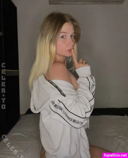 Younglily Official OnlyFans Thumbnail #3HpmofUd8a