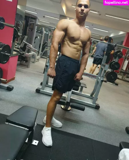 Youngmusclegrowingboy OnlyFans Thumbnail #4fqDxJnnIb