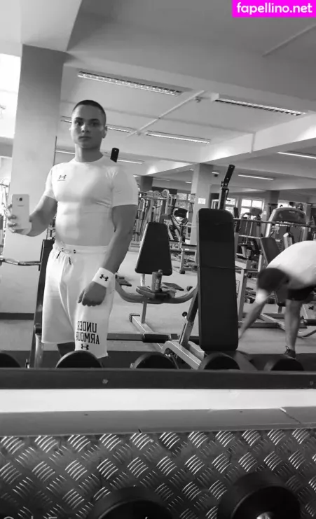 Youngmusclegrowingboy OnlyFans Thumbnail #MqwaICdOwu