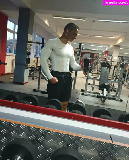 Youngmusclegrowingboy OnlyFans Thumbnail #RbjGwmMeEx