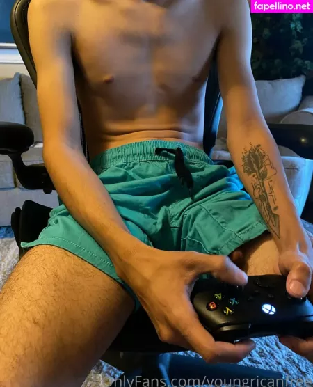 Youngricanfree OnlyFans Thumbnail #aJLg4Zw3jQ