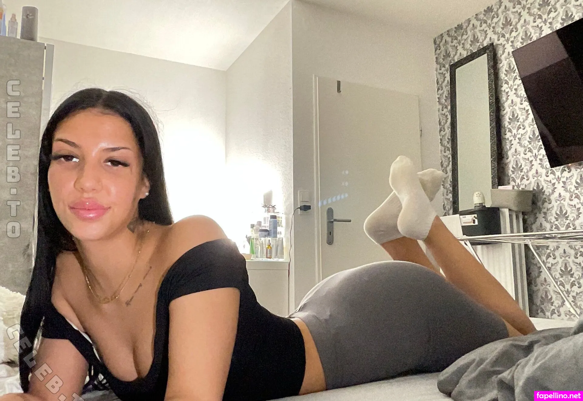 YoungZoey Nude Leaked OnlyFans Photo #2l1o0iRO4y