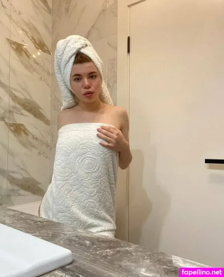 Your Baby 18y E OnlyFans Thumbnail #ZoOoSo8aVV