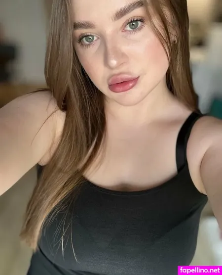 Your Baby Arina OnlyFans Thumbnail #ILMyxgSKlT