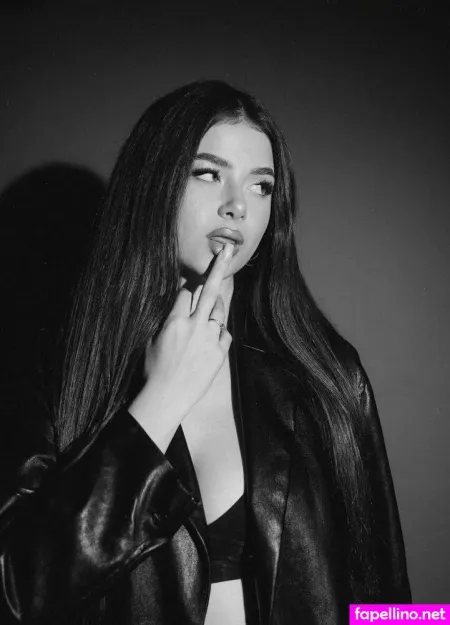 Your Baby Model OnlyFans Thumbnail #TelN2mbor7