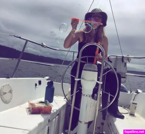 Your Bush Queen OnlyFans Thumbnail #GRe2v94z7P