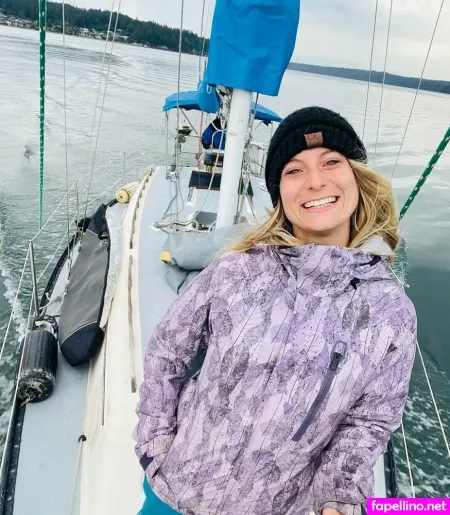 Your Bush Queen OnlyFans Thumbnail #K2P9yGyHp4