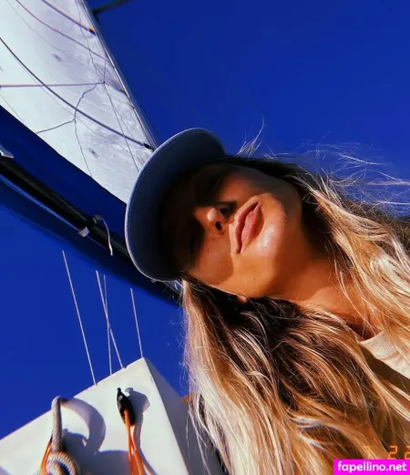 Your Bush Queen OnlyFans Thumbnail #xWwK46eudb