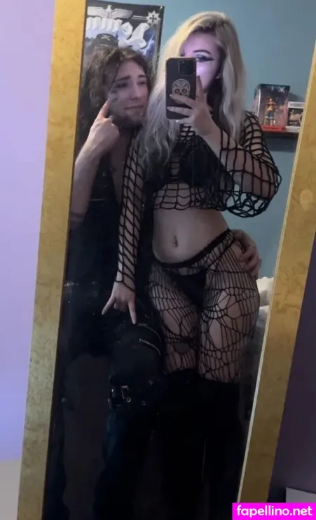 Your Dream Girlfriend OnlyFans Thumbnail #3Vf7xXq9c1