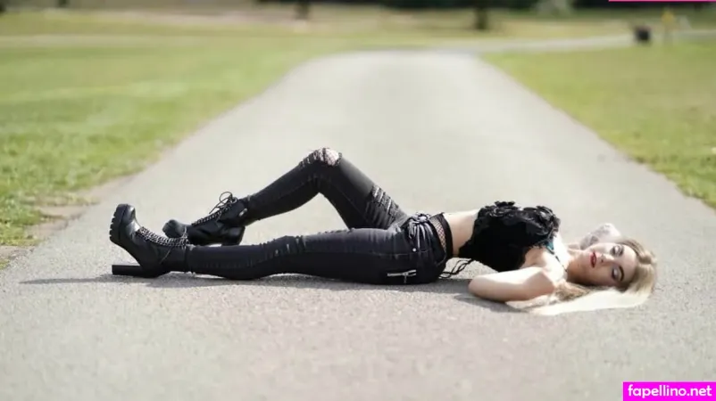 Your Dream Girlfriend OnlyFans Thumbnail #BZXxtR5Ies