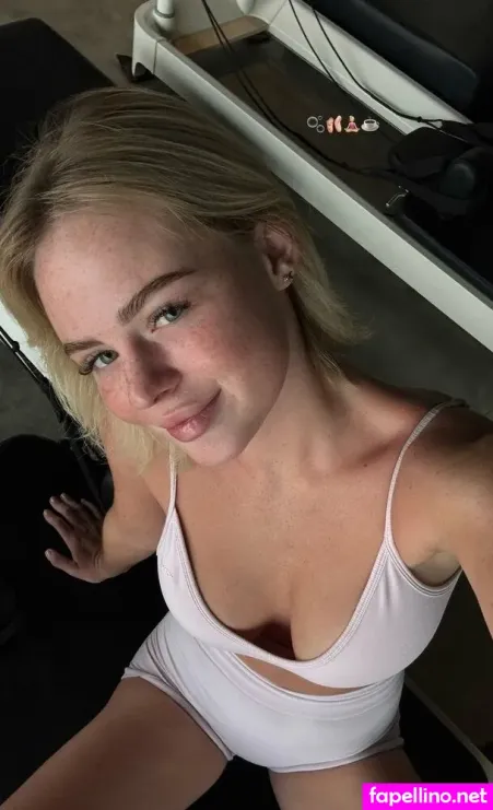 Your Dream Polly OnlyFans Thumbnail #uL5gjwl7o7