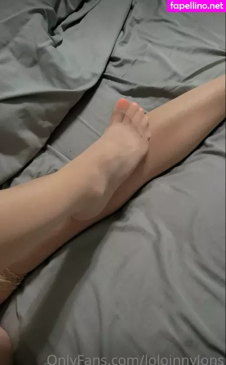 Your Favorite Nylon Girl OnlyFans Thumbnail #SiRYB0T1Dj