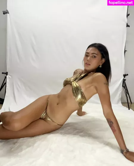 Your Ladyboy OnlyFans Thumbnail #2RToTA3rno