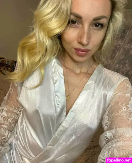 Your Love Veronica OnlyFans Thumbnail #K7ze3B6cV3