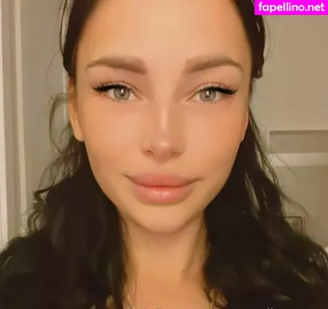 Your Milamoore OnlyFans Thumbnail #l0ifZ7xEsl