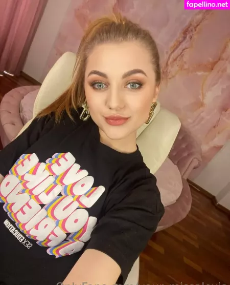 Your Missalexis OnlyFans Thumbnail #M1Egyg9wLI