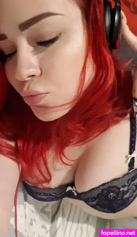 Your Nice Kiss OnlyFans Thumbnail #XJGIlitv9m