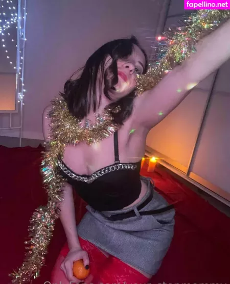 Your Stepmommy OnlyFans Thumbnail #OUYyPwFdUd