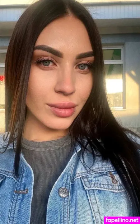 Your Violetta OnlyFans Thumbnail #HvatRbdR78