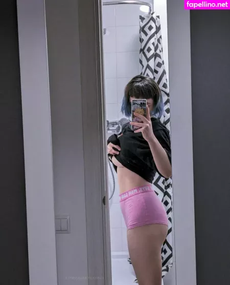 Youramoureux OnlyFans Thumbnail #cw7hRwgIKs