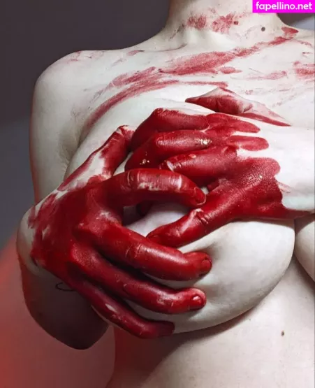 Youramoureux OnlyFans Thumbnail #udbkmlODWy