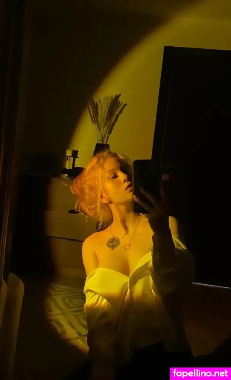 Yourangelmaria OnlyFans Thumbnail #qAs5l1tVqO