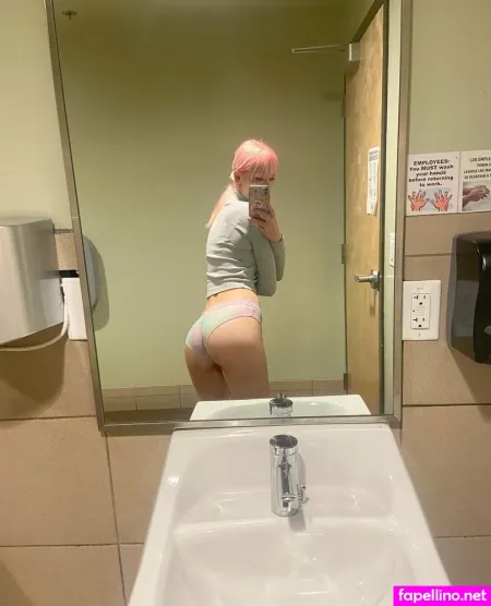 Youranonymousegirlfree Main Profile Photo