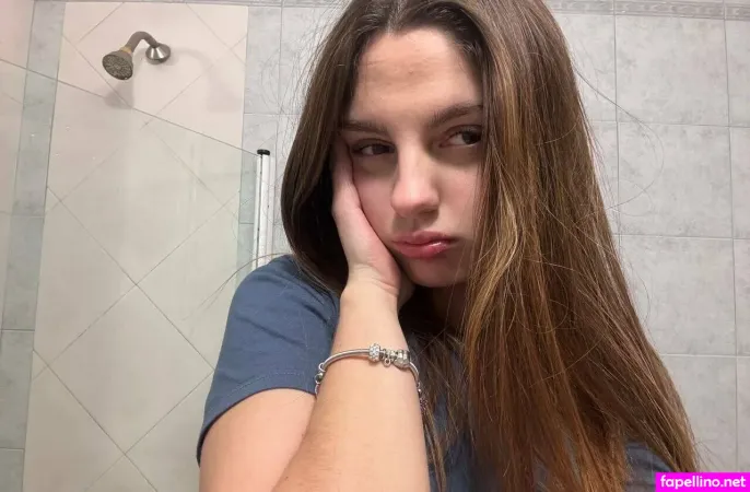Yourbabygirlzoe 1 OnlyFans Thumbnail #HvvMqKq0h6
