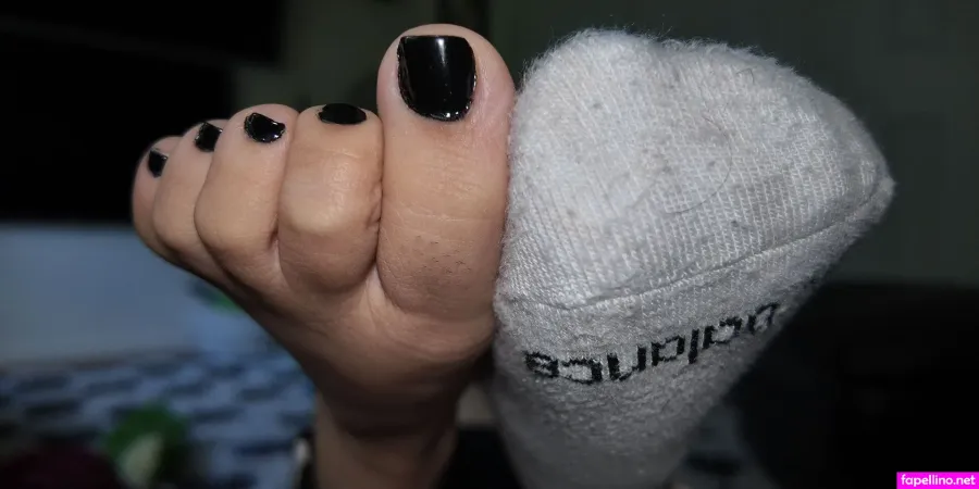 Yourbarefootbae OnlyFans Thumbnail #DFXtyE0Tse