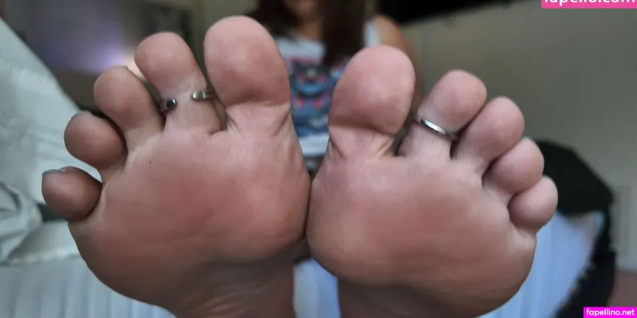 Yourbarefootbae OnlyFans Thumbnail #khgndlGv8k