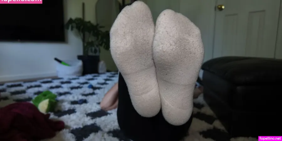 Yourbarefootbae OnlyFans Thumbnail #mNbNspaWbK