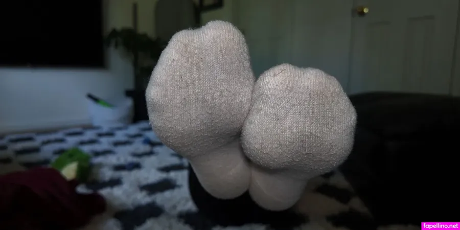 Yourbarefootbae OnlyFans Thumbnail #tSQq9cBmFB