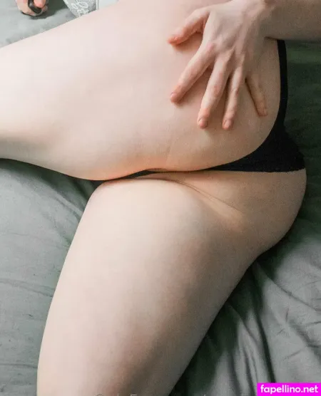 Yourbellastella OnlyFans Thumbnail #p8Q1OEfXOU