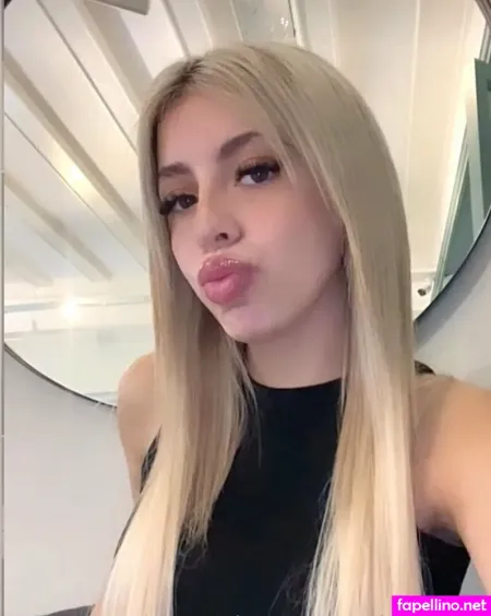 Yourblondetinax OnlyFans Thumbnail #bKU0B2LxCE