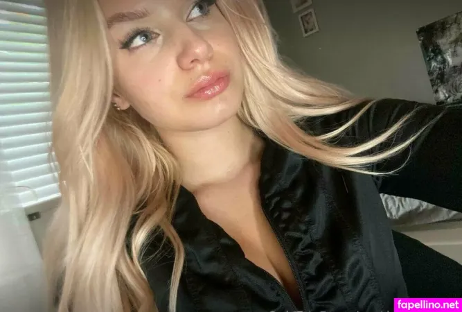 Yourblondiewiki OnlyFans Thumbnail #9bHoispASf