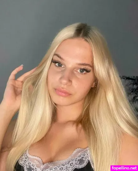 Yourblondiewiki OnlyFans Thumbnail #XgGQwaAGRS